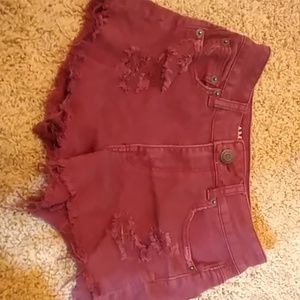 Garnet shorts with rip's